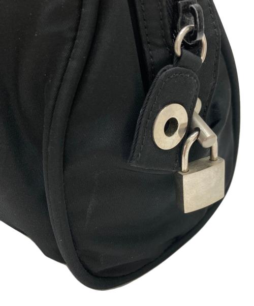 PRADA（プラダ）PRADA (プラダ) ナイロンハンドバッグ ブラックの古着・服飾アイテム