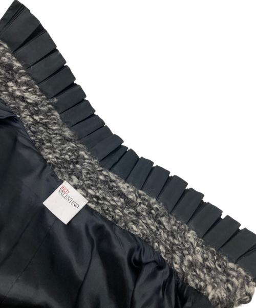 RED VALENTINO（レッドヴァレンティノ）RED VALENTINO (レッドヴァレンティノ) モヘア切替ケープ グレー サイズ:USA4の古着・服飾アイテム