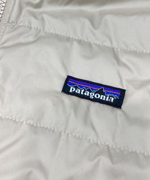 Patagonia（パタゴニア）Patagonia (パタゴニア) リバーシブルフーデッドフリースジャケット アイボリー サイズ:XXLの古着・服飾アイテム