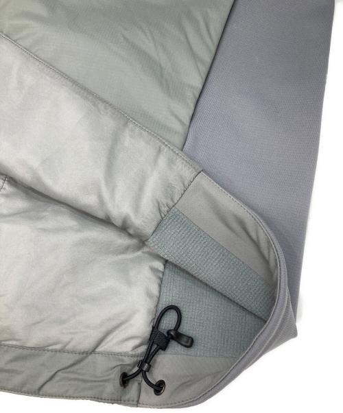 ARC'TERYX（アークテリクス）ARC'TERYX (アークテリクス) ATOM HOODY グレー サイズ:Mの古着・服飾アイテム