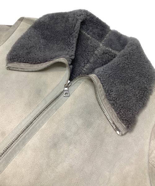 ISAAC SELLAM EXPERIENCE（アイザックセラム エクスペリエンス）ISAAC SELLAM EXPERIENCE (アイザックセラム エクスペリエンス) ムートンジャケット グレー サイズ:XSの古着・服飾アイテム