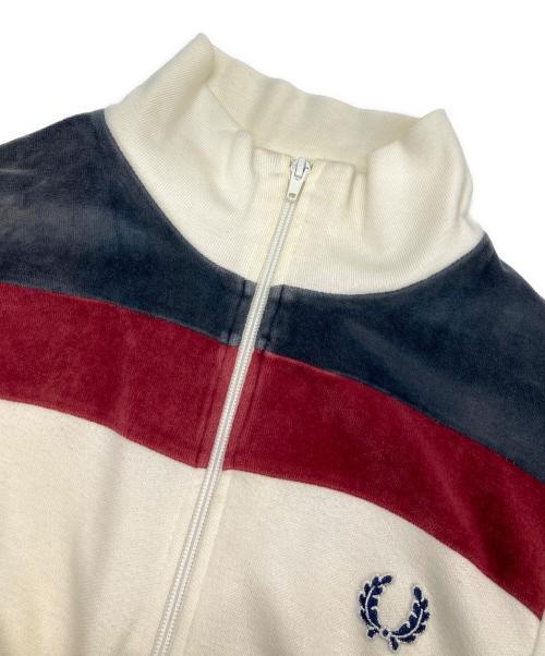FRED PERRY（フレッドペリー）FRED PERRY (フレッドペリー) トラックジャケット ホワイト サイズ:Sの古着・服飾アイテム