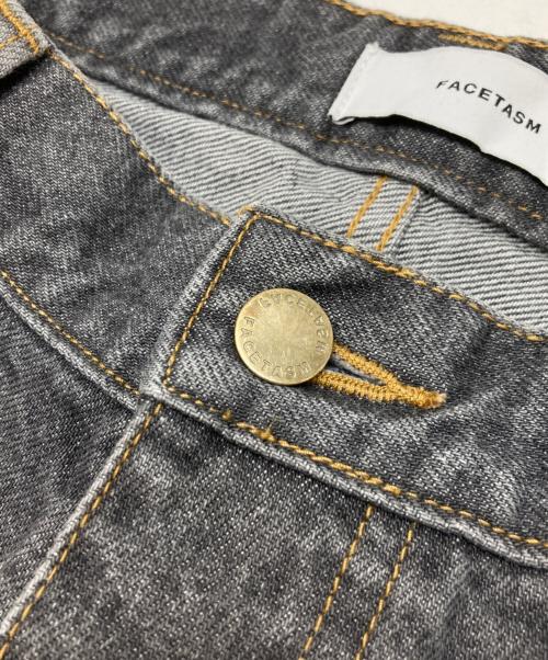 FACETASM（ファセッタズム）FACETASM (ファセッタズム) PATCHWORK DENIM PANTS グレー サイズ:4 未使用品の古着・服飾アイテム