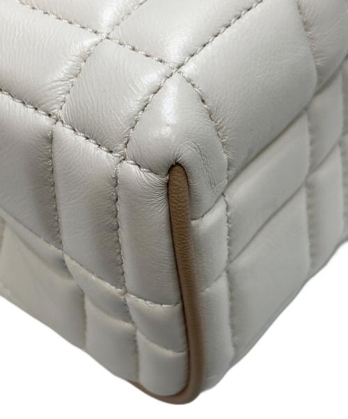 Kate Spade（ケイトスペード）Kate Spade (ケイトスペード) エブリン キルテッド ミディアム コンバーチブル ショルダーバッグ ホワイトの古着・服飾アイテム