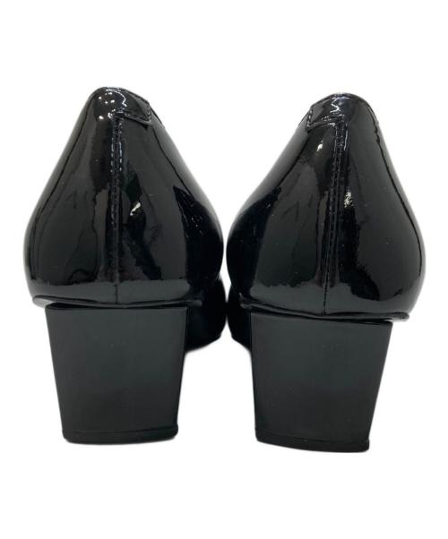 Roger Vivier（ロジェ ヴィヴィエ）Roger Vivier (ロジェ ヴィヴィエ) バックル付スクエアトゥ パンプス ブラック サイズ:38の古着・服飾アイテム
