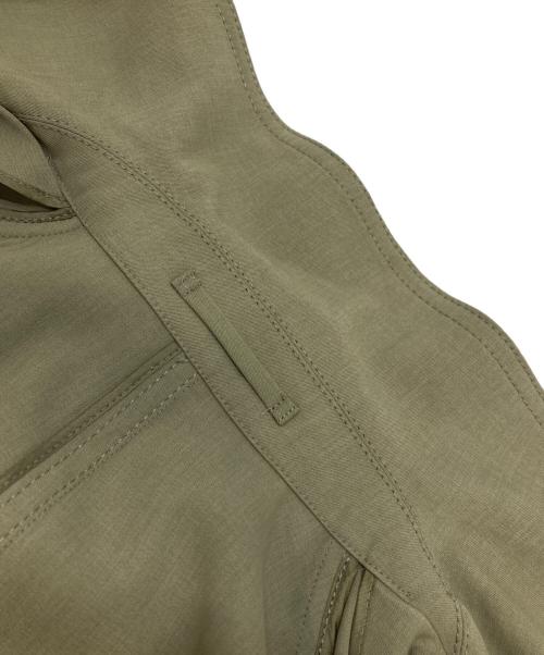 23区（ニジュウサンク）23区 (ニジュウサンク) ポリエステルツイルストレッチ トレンチコート ベージュ サイズ:50の古着・服飾アイテム