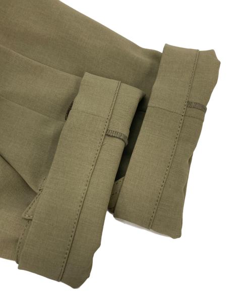 23区（ニジュウサンク）23区 (ニジュウサンク) ポリエステルツイルストレッチ トレンチコート ベージュ サイズ:50の古着・服飾アイテム