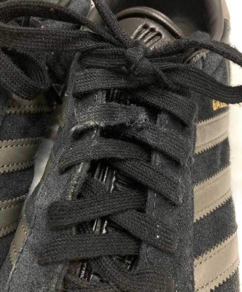 adidas（アディダス）adidas (アディダス) スニーカー ブラック サイズ:28の古着・服飾アイテム