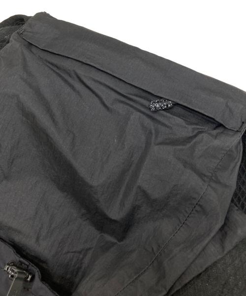 on（オン）on (オン) ULTRA VEST 10L ブラック サイズ:Mの古着・服飾アイテム