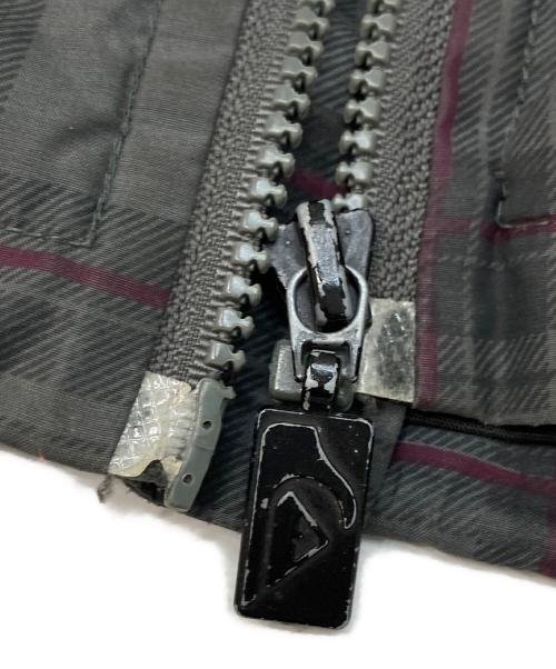 Quiksilver（クイックシルバー）Quiksilver (クイックシルバー) チェックスタンドカラージャケット グレー サイズ:Mの古着・服飾アイテム