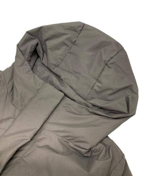 icB（アイシービー）icB (アイシービー) ADSダウン フーデットコート ベージュ サイズ:4の古着・服飾アイテム