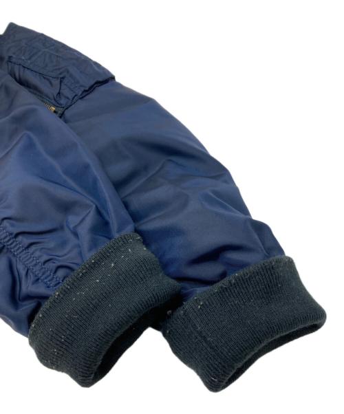 ALPHA INDUSTRIES（アルファインダストリーズ）ALPHA INDUSTRIES (アルファインダストリーズ) フライトジャケット ネイビー サイズ:Mの古着・服飾アイテム
