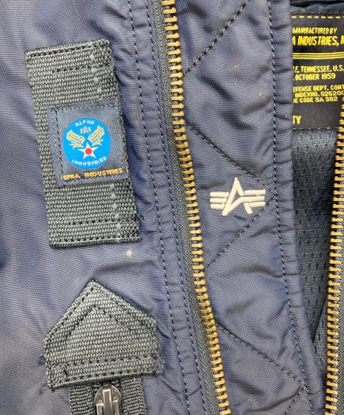 ALPHA INDUSTRIES（アルファインダストリーズ）ALPHA INDUSTRIES (アルファインダストリーズ) フライトジャケット ネイビー サイズ:Mの古着・服飾アイテム