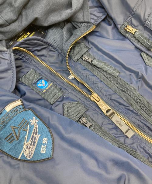 ALPHA INDUSTRIES（アルファインダストリーズ）ALPHA INDUSTRIES (アルファインダストリーズ) フライトジャケット ネイビー サイズ:Mの古着・服飾アイテム