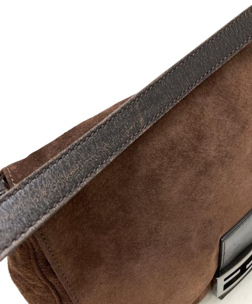 FENDI（フェンディ）FENDI (フェンディ) スウェードショルダーバッグ ブラウンの古着・服飾アイテム