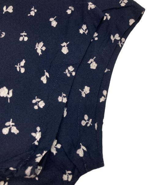 COMME des GARCONS COMME des GARCONS（コムデギャルソン コムデギャルソン）COMME des GARCONS COMME des GARCONS (コムデギャルソン コムデギャルソン) 丸襟総柄レーヨンワンピース ネイビー サイズ:XSの古着・服飾アイテム
