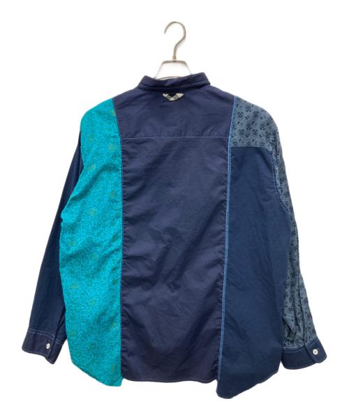 YSTRDY'S TMRRW（イエスタデイズトゥモロウ）YSTRDY'S TMRRW (イエスタデイズトゥモロウ) SILK ROAD FABRIC MIX PANEL SHIRT ネイビー サイズ:mediumの古着・服飾アイテム