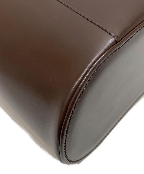 Yves Saint Laurent（イヴサンローラン）Yves Saint Laurent (イヴサンローラン) レザーショルダーバッグ ブラウンの古着・服飾アイテム