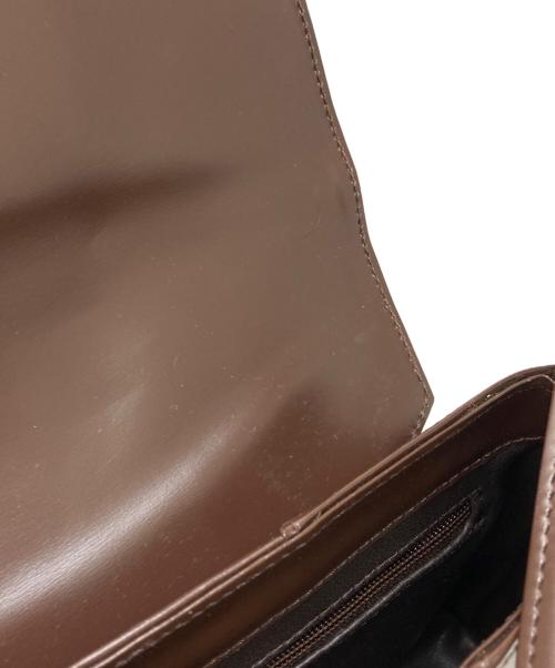 Yves Saint Laurent（イヴサンローラン）Yves Saint Laurent (イヴサンローラン) レザーショルダーバッグ ブラウンの古着・服飾アイテム