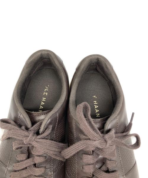 COLE HAAN（コールハーン）COLE HAAN (コールハーン) グランド クロスコート モダン パーフォレーション スニーカー ブラウン サイズ:9Mの古着・服飾アイテム