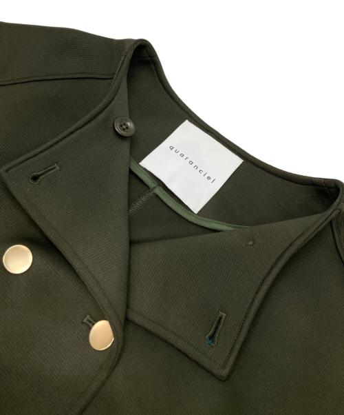 quaranciel（カランシエル）quaranciel (カランシエル) ダブルジャージー ノーカラー コンパクト ジャケット オリーブ サイズ:FREEの古着・服飾アイテム