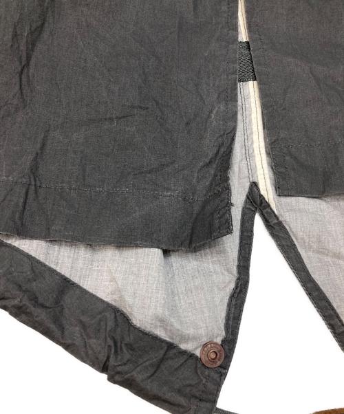 Universal Works（ユニバーサルワークス）Universal Works (ユニバーサルワークス) M-51 オイルド ワックスモッズコート グレー サイズ:Mの古着・服飾アイテム