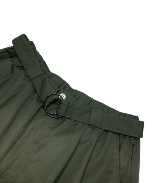 TIGHTBOOTH PRODUCTION（タイトブースプロダクション）TIGHTBOOTH PRODUCTION (タイトブースプロダクション) バギースラックス グリーン サイズ:Mの古着・服飾アイテム