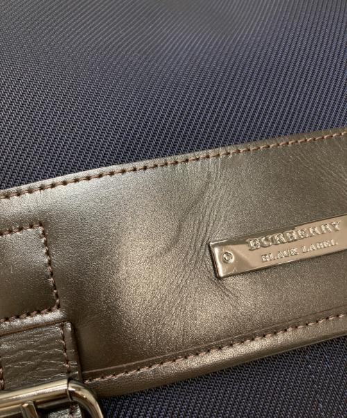 BURBERRY BLACK LABEL（バーバリーブラックレーベル）BURBERRY BLACK LABEL (バーバリーブラックレーベル) クロスボディ メッセンジャーバッグ ネイビーの古着・服飾アイテム