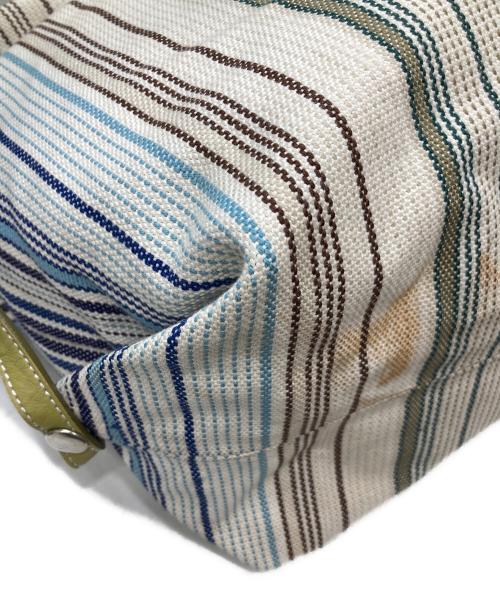 Vivienne Westwood（ヴィヴィアンウエストウッド）Vivienne Westwood (ヴィヴィアンウエストウッド) ハンドバッグ アイボリー×グリーンの古着・服飾アイテム