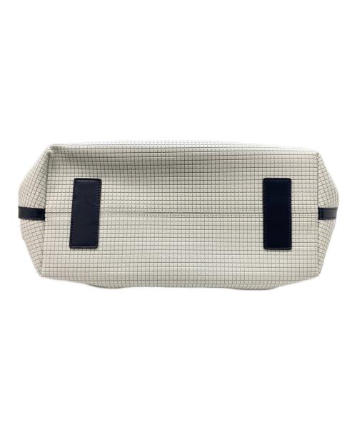 serapian（セラピアン）serapian (セラピアン) SECRET トートバッグ ホワイトの古着・服飾アイテム