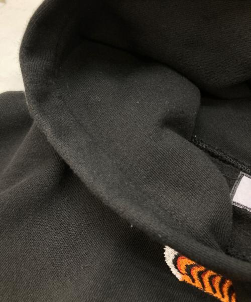 OGSH9（ジョーモンタナ）OGSH9 (ジョーモンタナ) 虎刺繍パーカー ブラック サイズ:XLの古着・服飾アイテム