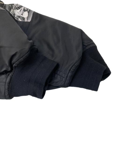 TAKAHIROMIYASHITA TheSoloIst.（タカヒロミヤシタ ザソロイスト）TAKAHIROMIYASHITA TheSoloIst. (タカヒロミヤシタ ザソロイスト) フォトコラージュオーバサイズドボマーブルゾン ブラック サイズ:48の古着・服飾アイテム