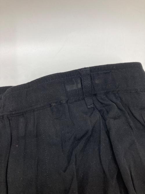 Gakkin（ガッキン）Gakkin (ガッキン) BUDSPOOL (バッズプール) レーヨンタックパンツ ブラック サイズ:XXXLの古着・服飾アイテム