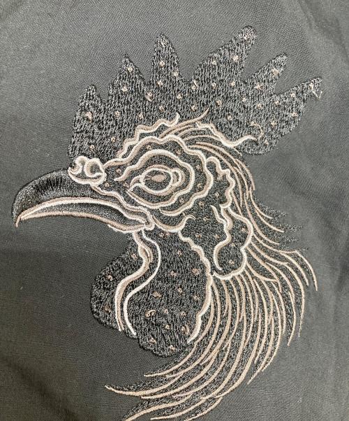 Gakkin（ガッキン）Gakkin (ガッキン) NIWATORI EMBROIDERY WHITE SHIRT ブラック サイズ:XXLの古着・服飾アイテム