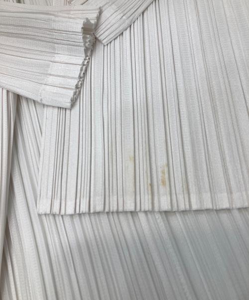 PLEATS PLEASE（プリーツプリーズ）PLEATS PLEASE (プリーツプリーズ) ドレープカラーボタンレスプリーツジャケット ホワイト サイズ:3の古着・服飾アイテム