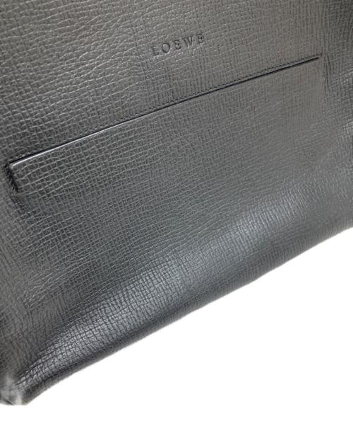 LOEWE（ロエベ）LOEWE (ロエベ) ホーボーバッグ ブラックの古着・服飾アイテム
