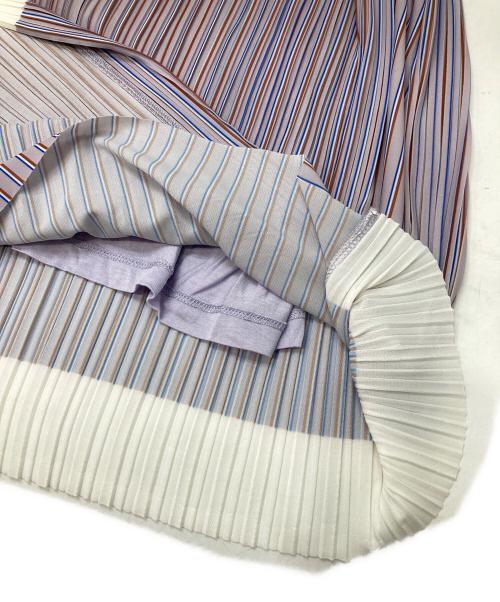 BOSS HUGO BOSS（ボス ヒューゴボス）BOSS HUGO BOSS (ボス ヒューゴボス) ウエストマークストライププリーツワンピース パープル サイズ:Mの古着・服飾アイテム