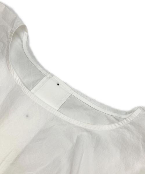 BEARDSLEY（ビアズリー）BEARDSLEY (ビアズリー) 後ろ釦ブラウス ホワイト サイズ:FREEの古着・服飾アイテム