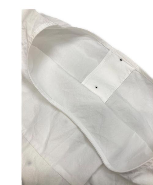 BEARDSLEY（ビアズリー）BEARDSLEY (ビアズリー) 後ろ釦ブラウス ホワイト サイズ:FREEの古着・服飾アイテム
