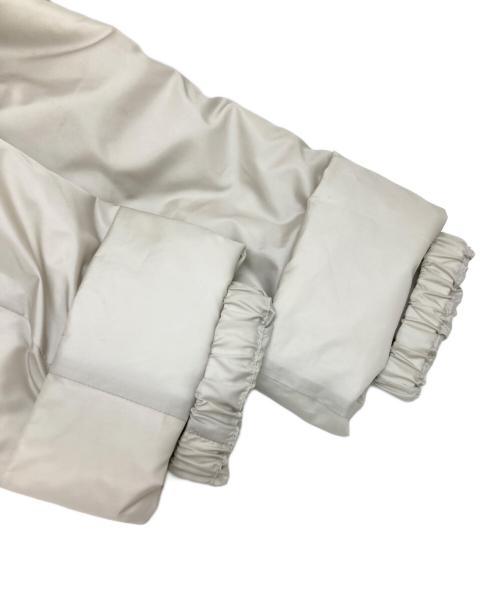 自由区（ジユウク）自由区 (ジユウク) ステッチレスダウン コート グレー サイズ:38の古着・服飾アイテム