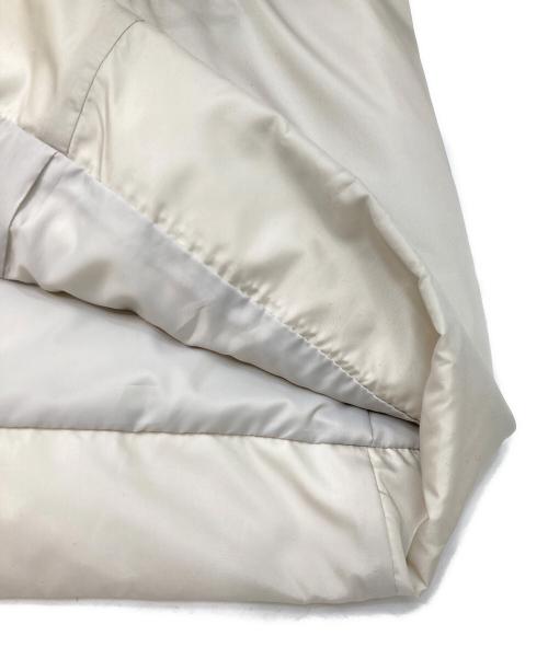 自由区（ジユウク）自由区 (ジユウク) ステッチレスダウン コート グレー サイズ:38の古着・服飾アイテム