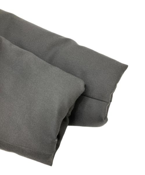 23区（ニジュウサンク）23区 (ニジュウサンク) ノーカラーダウンジャケット グレー サイズ:36の古着・服飾アイテム