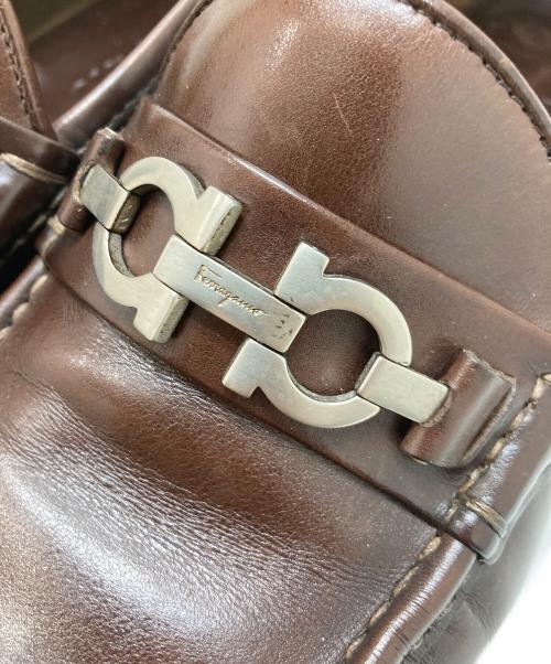 Salvatore Ferragamo（サルヴァトーレ フェラガモ）Salvatore Ferragamo (サルヴァトーレ フェラガモ) ガンチーニローファー ブラウン サイズ:8EEの古着・服飾アイテム