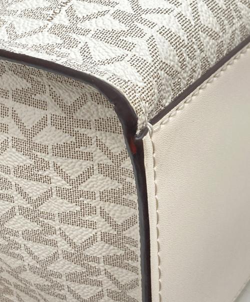 MICHAEL KORS（マイケル・コース）MICHAEL KORS (マイケル・コース) ハンドバッグ ベージュの古着・服飾アイテム