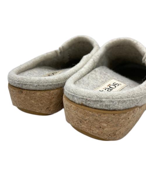 Taos Footwear（タオスフットウェア）Taos Footwear (タオスフットウェア) ウールサンダル アイボリー サイズ:38の古着・服飾アイテム