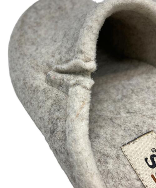 Taos Footwear（タオスフットウェア）Taos Footwear (タオスフットウェア) ウールサンダル アイボリー サイズ:38の古着・服飾アイテム