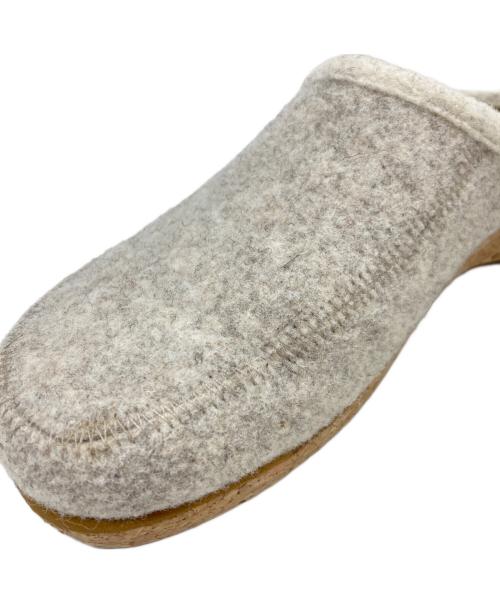 Taos Footwear（タオスフットウェア）Taos Footwear (タオスフットウェア) ウールサンダル アイボリー サイズ:38の古着・服飾アイテム