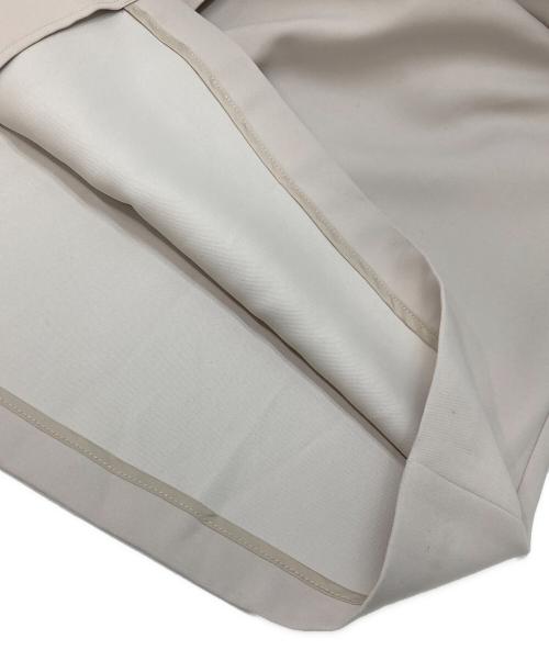 UNTITLED（アンタイトル）UNTITLED (アンタイトル) バックサテン トレンチコート アイボリー サイズ:3の古着・服飾アイテム