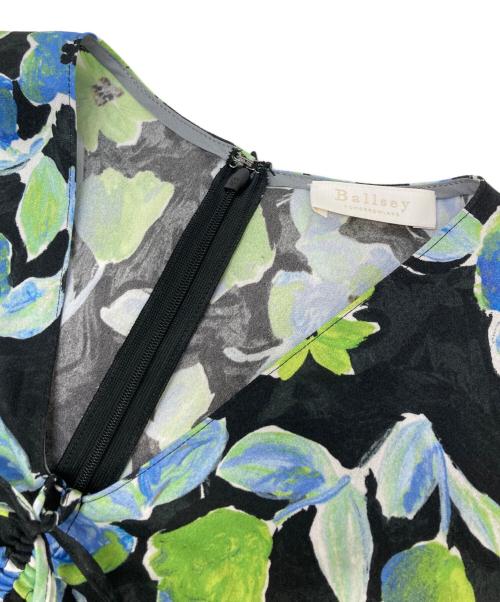 BALLSEY（ボールジィ）BALLSEY (ボールジィ) スプリングフラワープリント ドロストギャザーワンピース ブルー×グリーン サイズ:36の古着・服飾アイテム