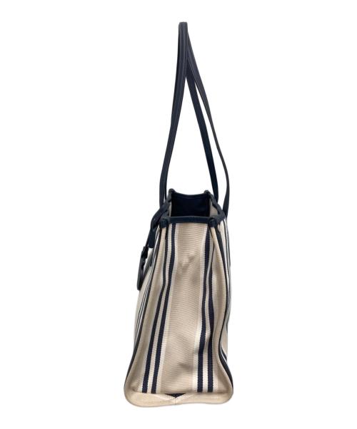 Kate Spade（ケイトスペード）Kate Spade (ケイトスペード) マーケット ミディアム トートバッグ ベージュ×ネイビーの古着・服飾アイテム